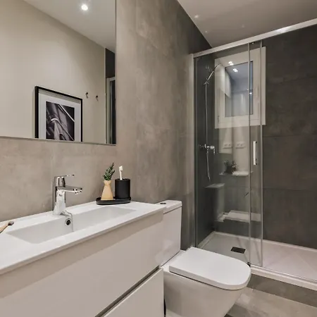 Yaz - 2 Bedrooms And Balcony In El Putxet Apartman