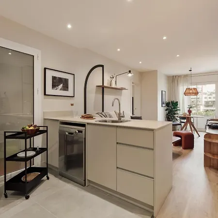 Apartman Yaz - 2 Bedrooms And Balcony In El Putxet Barcelona