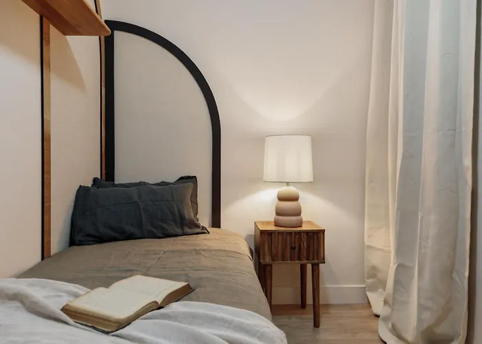 Yaz - 2 Bedrooms And Balcony In El Putxet *