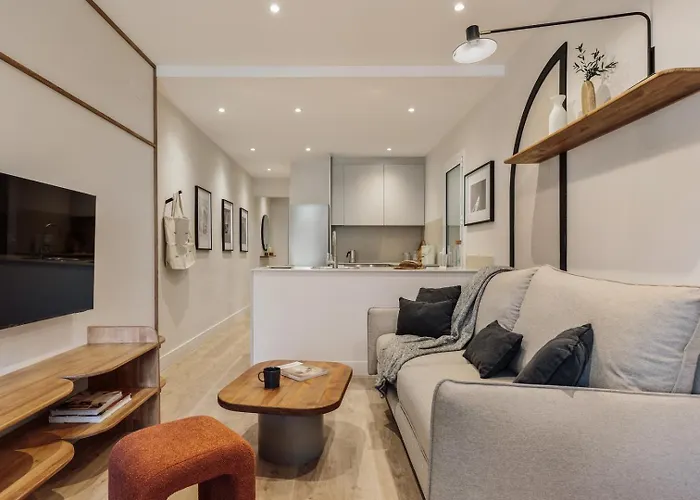 Yaz - 2 Bedrooms And Balcony In El Putxet Apartment
